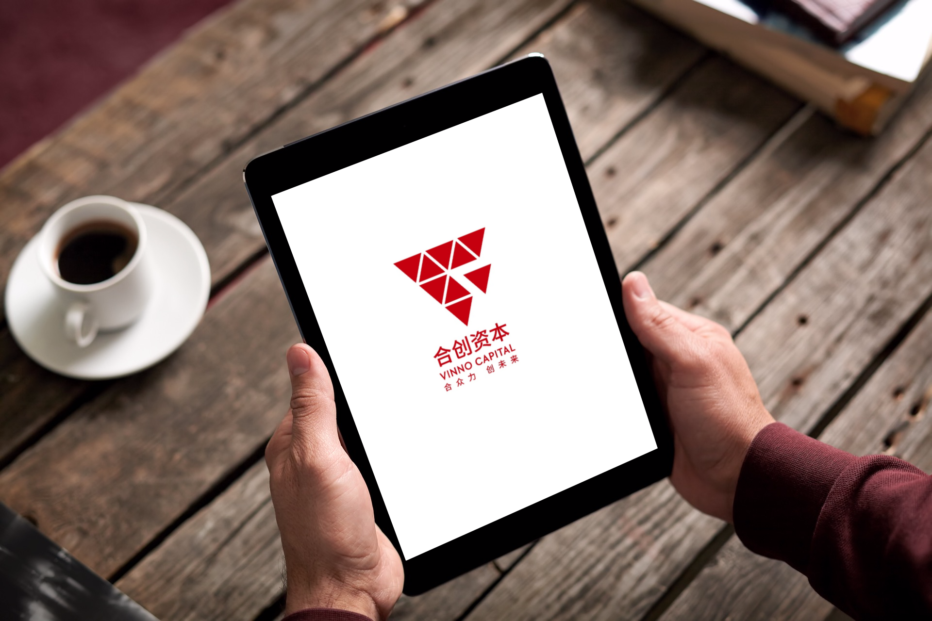 丁明峰：用定位扣准蓝海脉搏